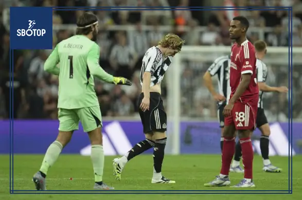 SBOTOP Trận Newcastle vs Liverpool Gây Sốc_ Pha vào bóng kinh hoàng của Gordon với Van Dijk khiến anh lĩnh thẻ đỏ và hứng bão chỉ trích