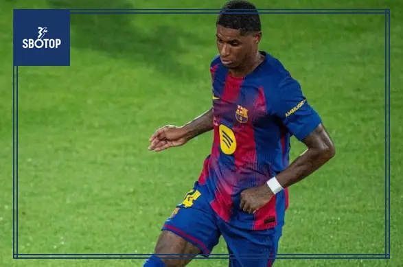 SBOTOP: Sự xuất hiện của Marcus Rashford đẩy Ferran Torres vào thế khó tại Barcelona