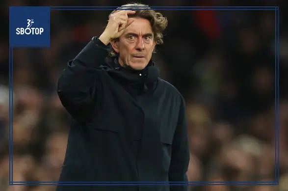 SBOTOP Sự Cố Gây Bão Khi Tottenham Thất Bại: Thomas Frank Lên Tiếng Về Chiếc Ly Arsenal