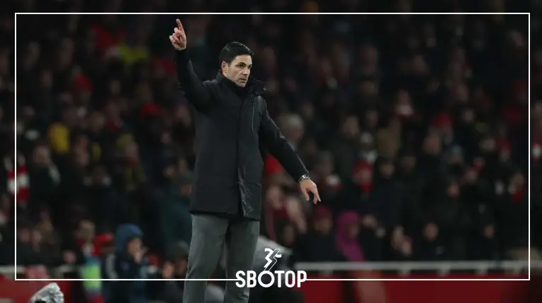 SBOTOP: Mikel Arteta tiếp tục bất lực trước Arne Slot trong cuộc đấu trí chiến thuật